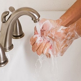 آیا شستن دستها با آب گرم بهتر است؟